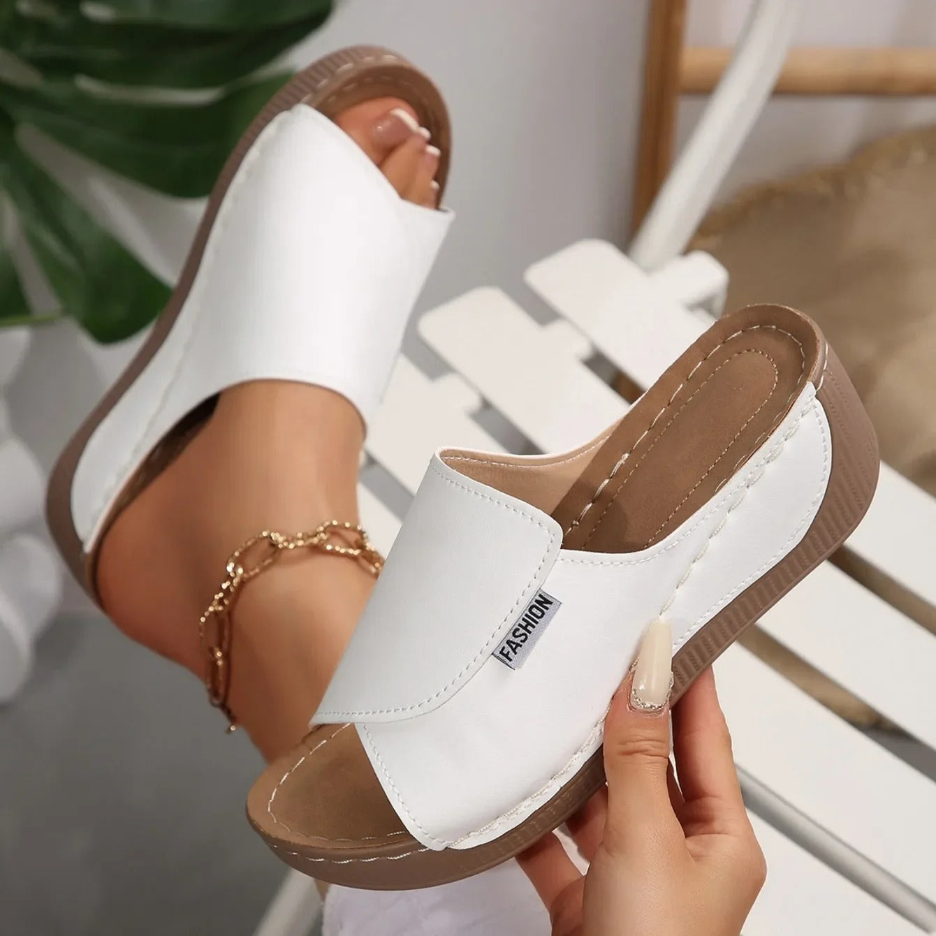SABRINA™ – Schicke Komfort-Clogs